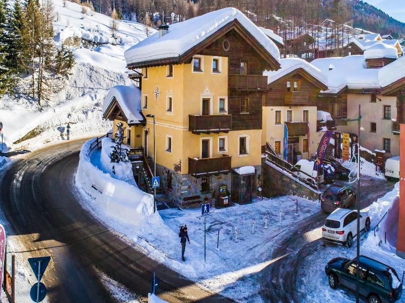 Chalet Mottolino image