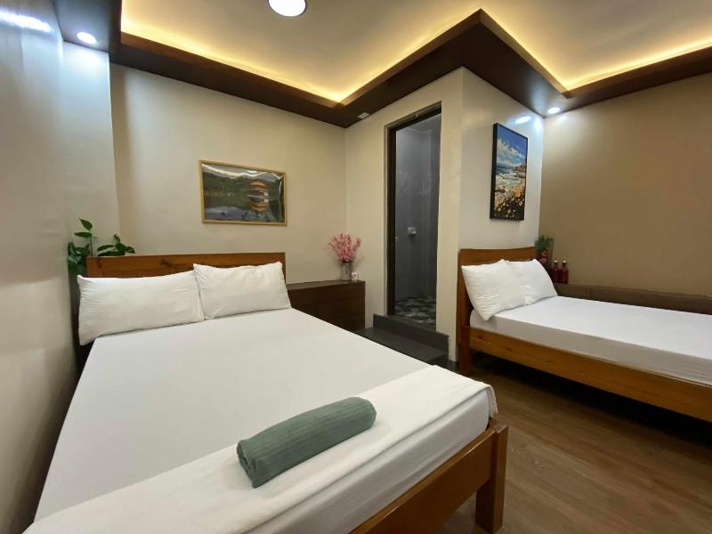 Mom Shie’s Apartelle and Restaurant image