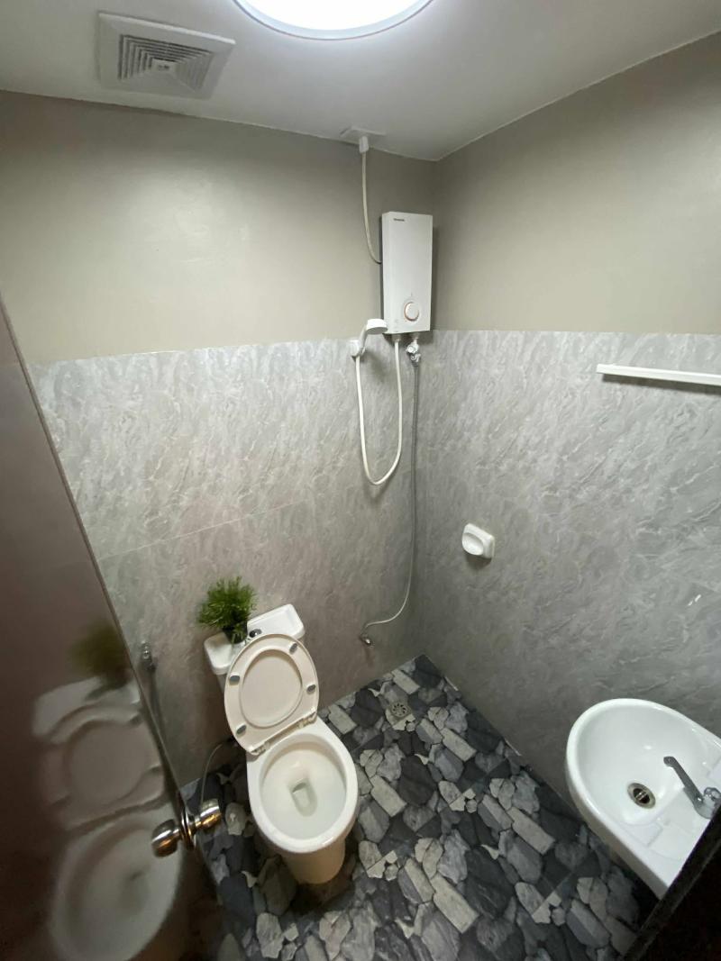 Mom Shie’s Apartelle and Restaurant image