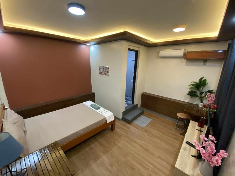 Mom Shie’s Apartelle and Restaurant image