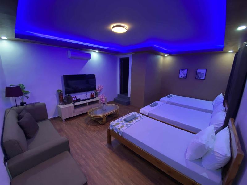 Mom Shie’s Apartelle and Restaurant image