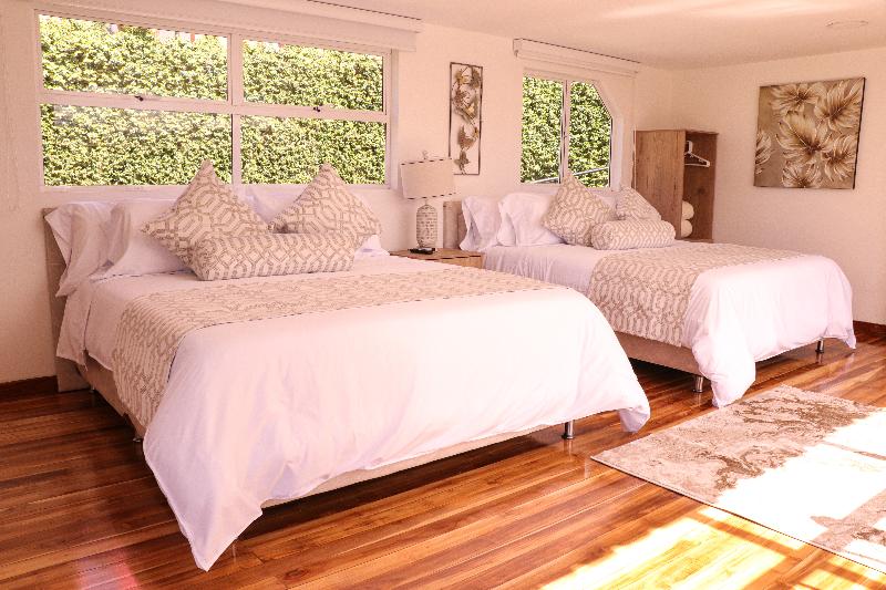 El Nido Hotel Guatape image