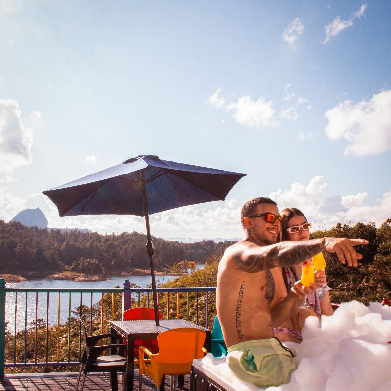 El Nido Hotel Guatape image