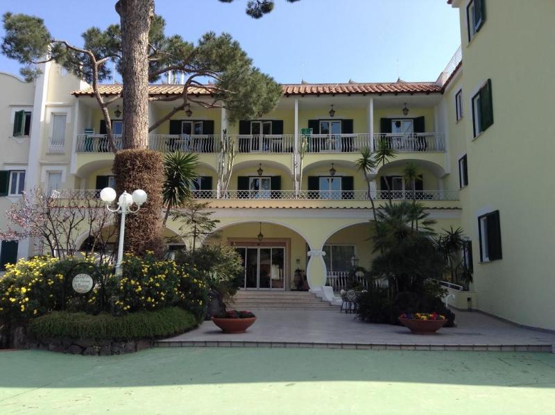 CLARION HOTEL HERMITAGE AND PARK TERME ISCHIA
