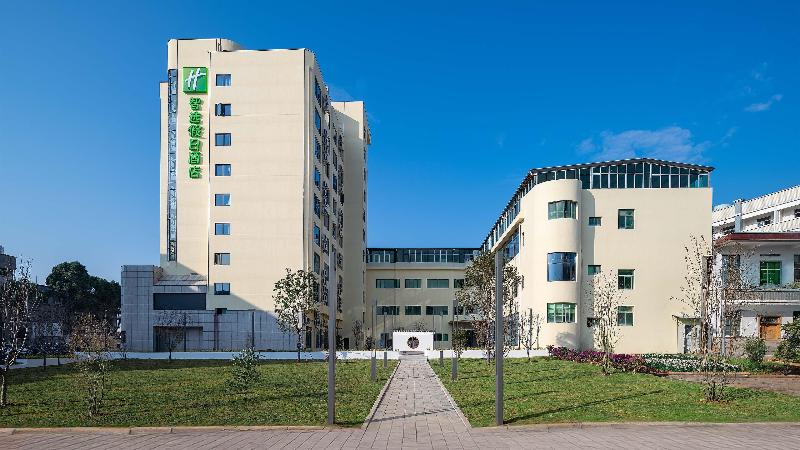 Holiday Inn Express Longyan Liancheng, an IHG Hotl image