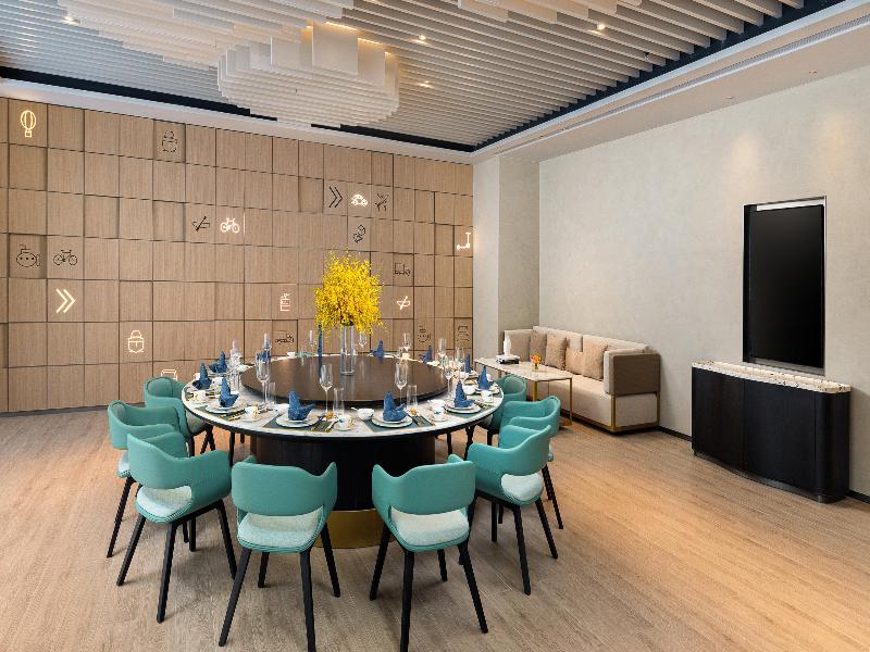 Holiday Inn Shanghai Pudong Airport image