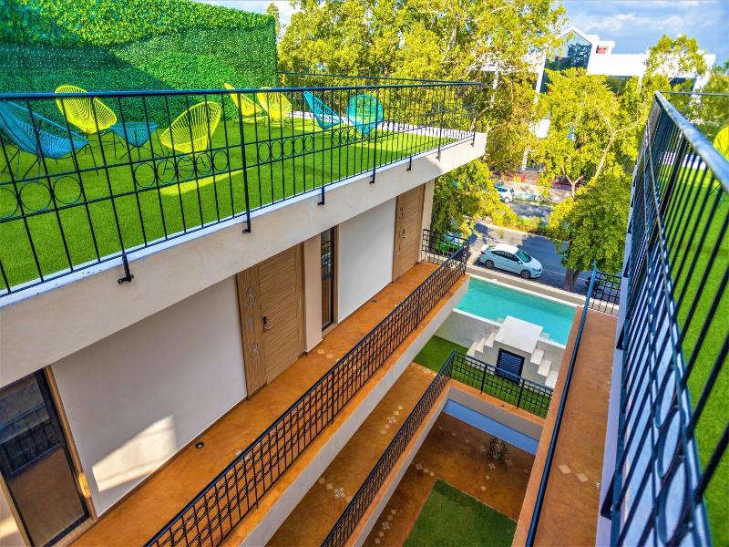 Hotel Plaza By Kavia image
