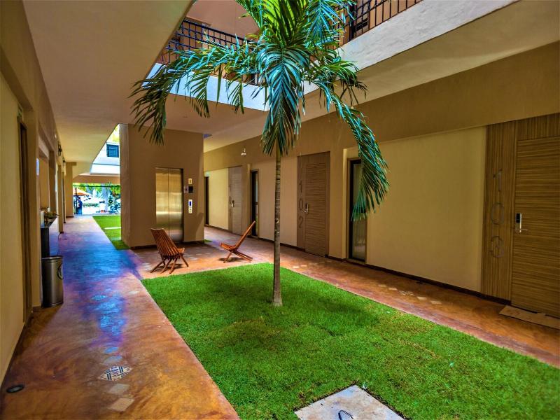 Hotel Plaza By Kavia image