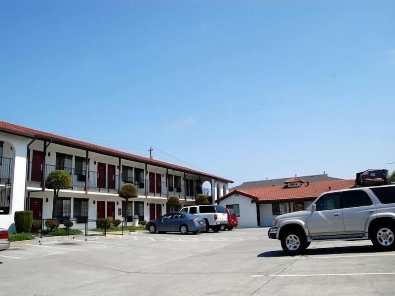 Travelodge by Wyndham Vallejo image