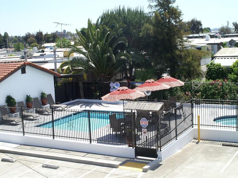Travelodge by Wyndham Vallejo image