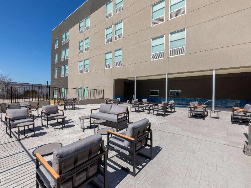Hawthorn Extended Stay by Wyndham DeSoto image