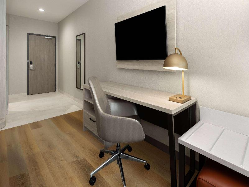 Hawthorn Extended Stay by Wyndham DeSoto image