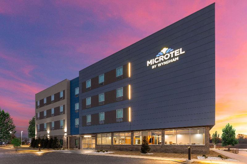 Microtel Inn & Suites by Wyndham Olive Branch image