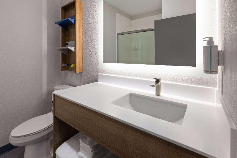 Microtel Inn & Suites by Wyndham Olive Branch image