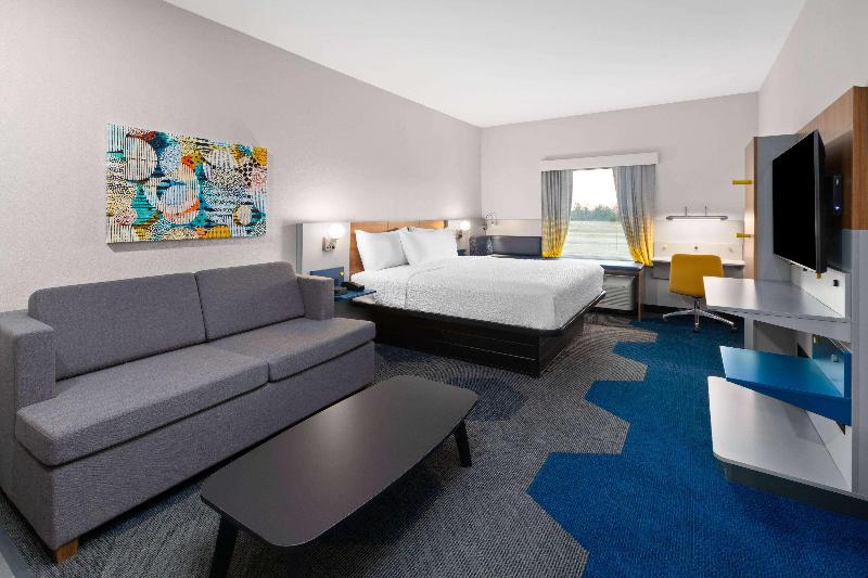 Microtel Inn & Suites by Wyndham Olive Branch image