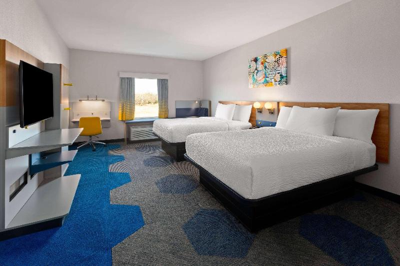 Microtel Inn & Suites by Wyndham Olive Branch image