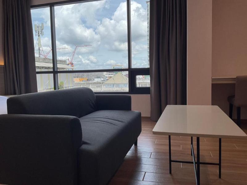 35 Bow Hotel & Complex image