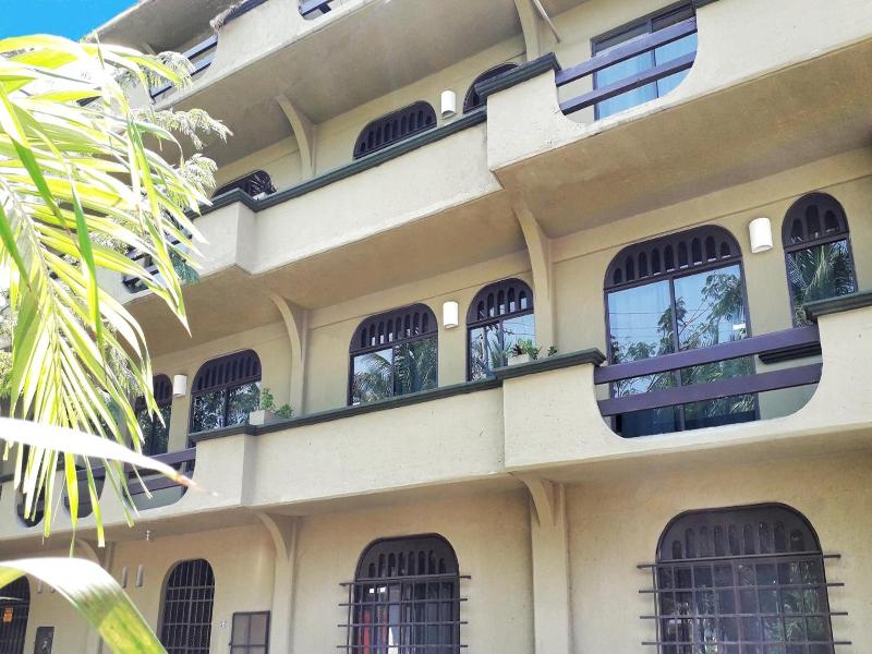 Hotel Solimar Inn Suites image
