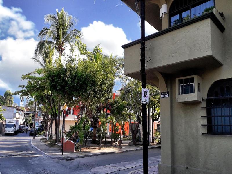 Hotel Solimar Inn Suites image