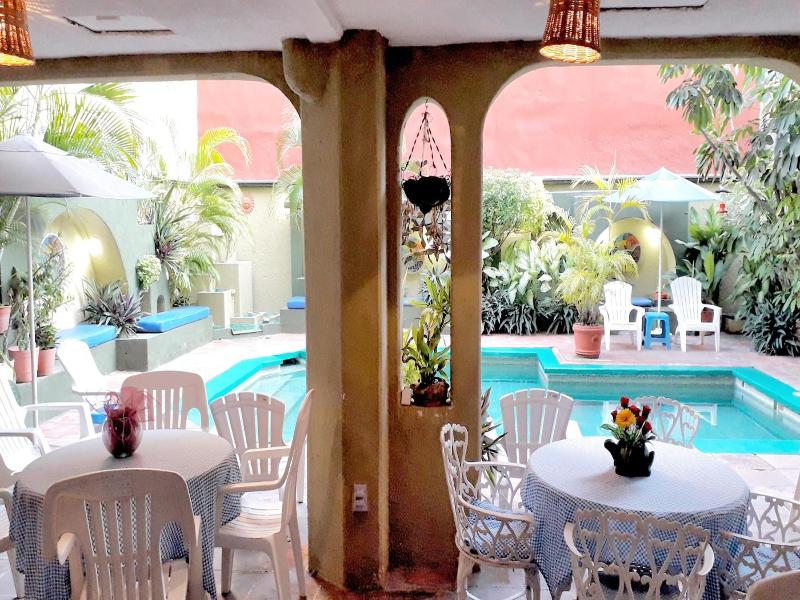 Hotel Solimar Inn Suites image