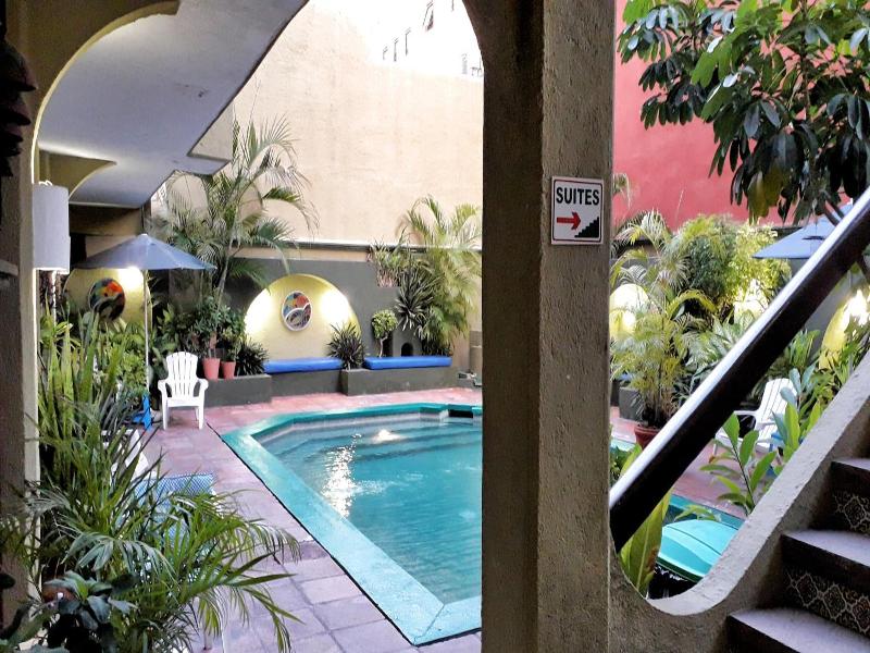 Hotel Solimar Inn Suites image