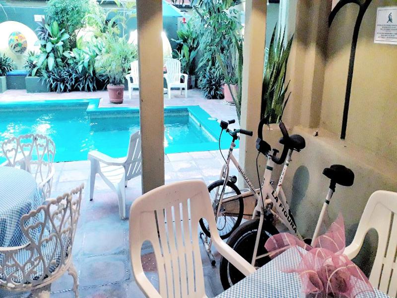 Hotel Solimar Inn Suites image
