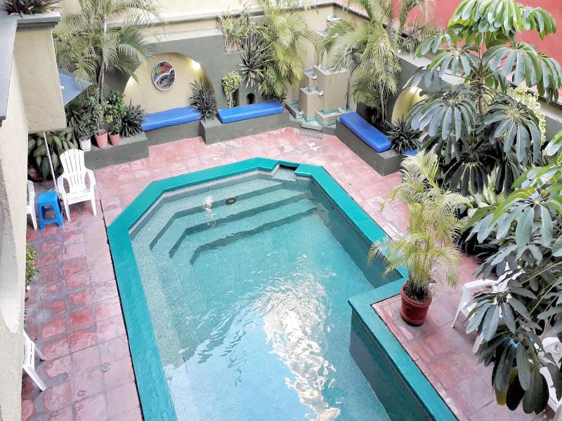 Hotel Solimar Inn Suites image