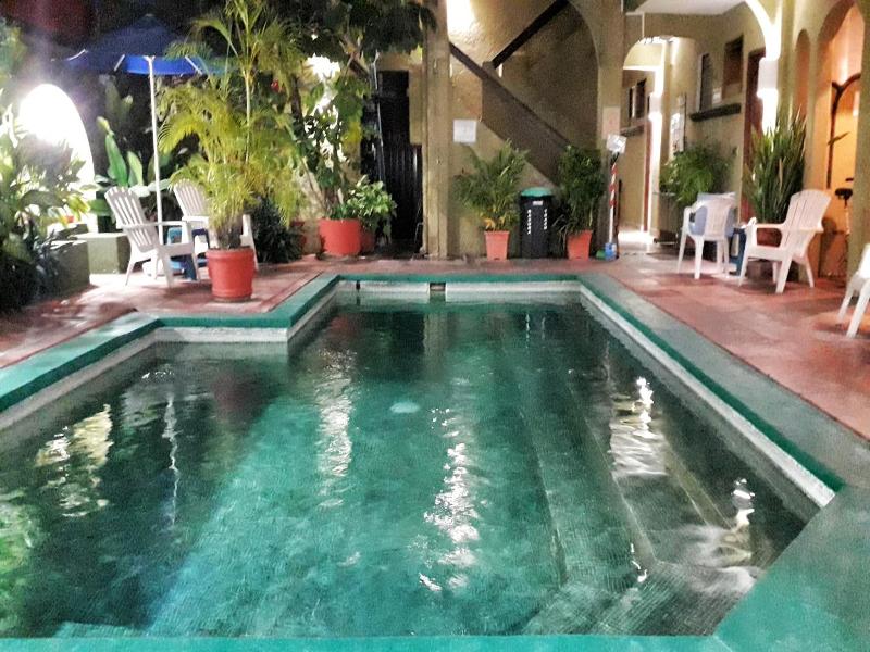 Hotel Solimar Inn Suites image