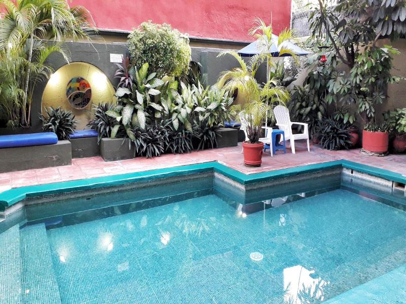 Hotel Solimar Inn Suites image