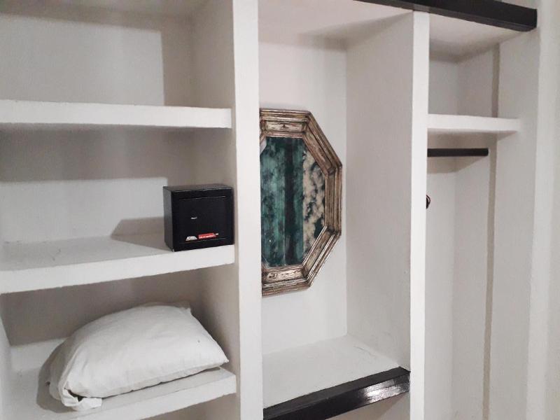 Hotel Solimar Inn Suites image