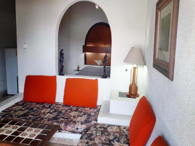 Hotel Solimar Inn Suites image