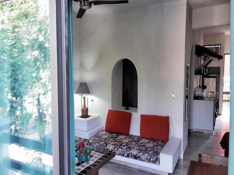 Hotel Solimar Inn Suites image