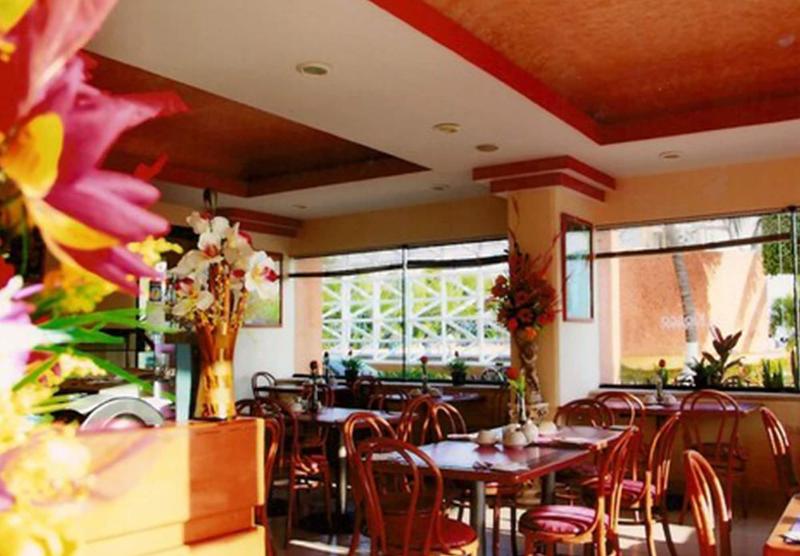 Hotel Del Parque image
