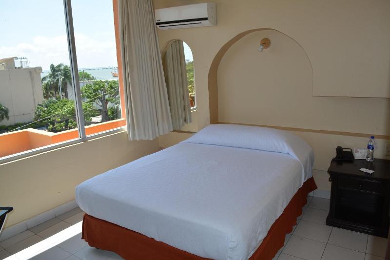 Hotel Del Parque image