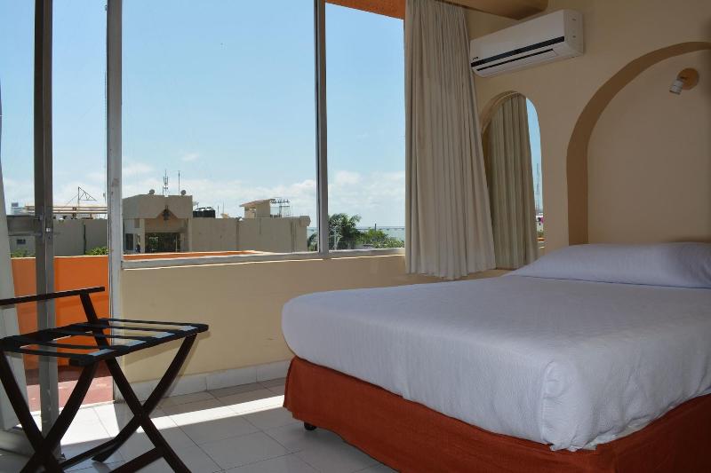 Hotel Del Parque image