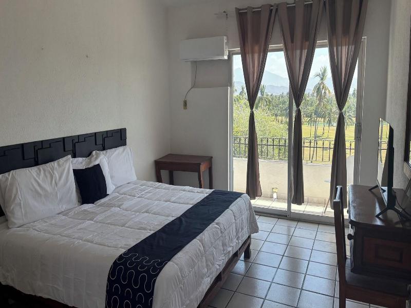 Hotel Costa Bugambilias image