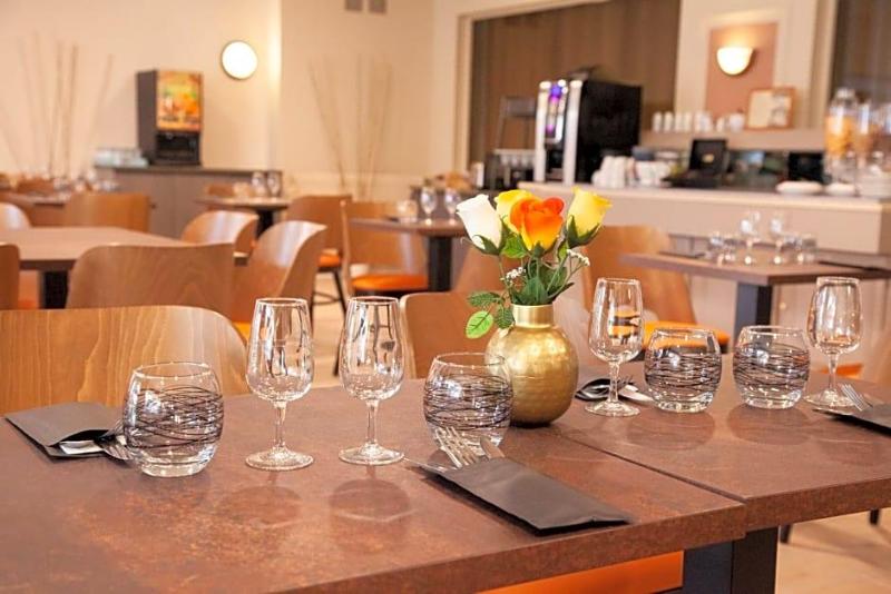 Hotel les Alignements image