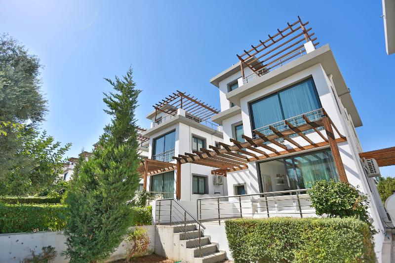 Sky Breeze Villas image