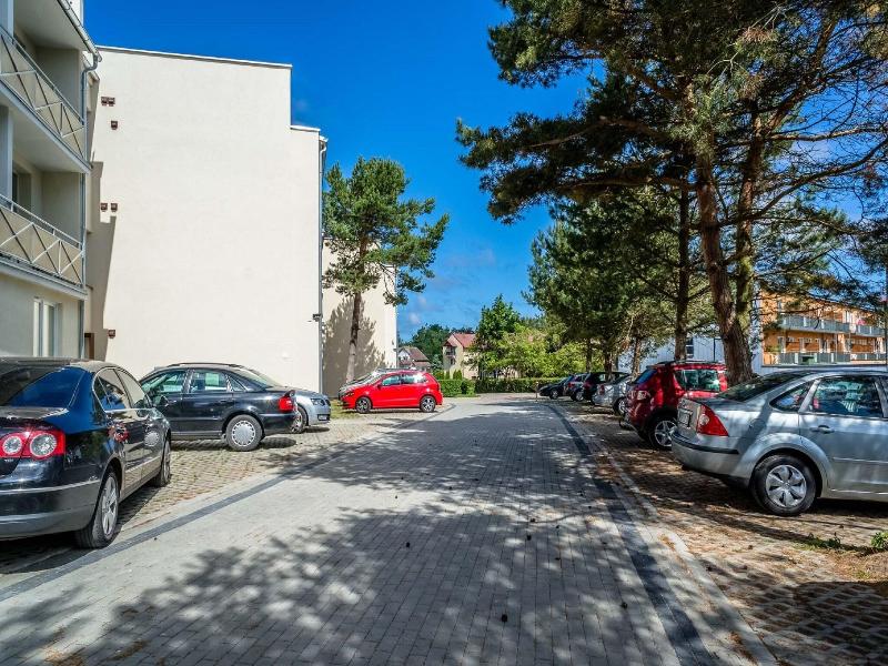 Hotel *** Nat Jaros˜çawiec image