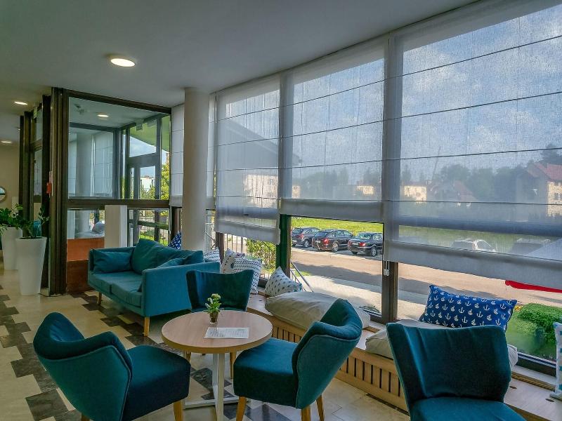 Hotel *** Nat Jaros˜çawiec image