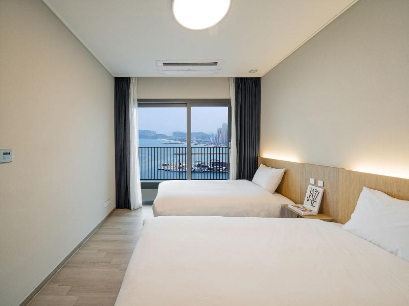 Sokcho I Park Suite Hotel And Residence — photo 30