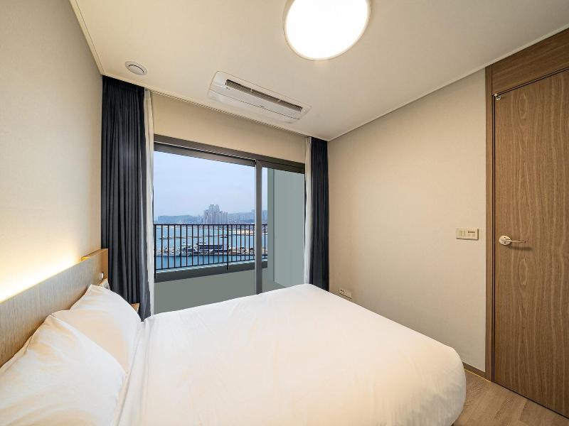 Sokcho I Park Suite Hotel And Residence — photo 28