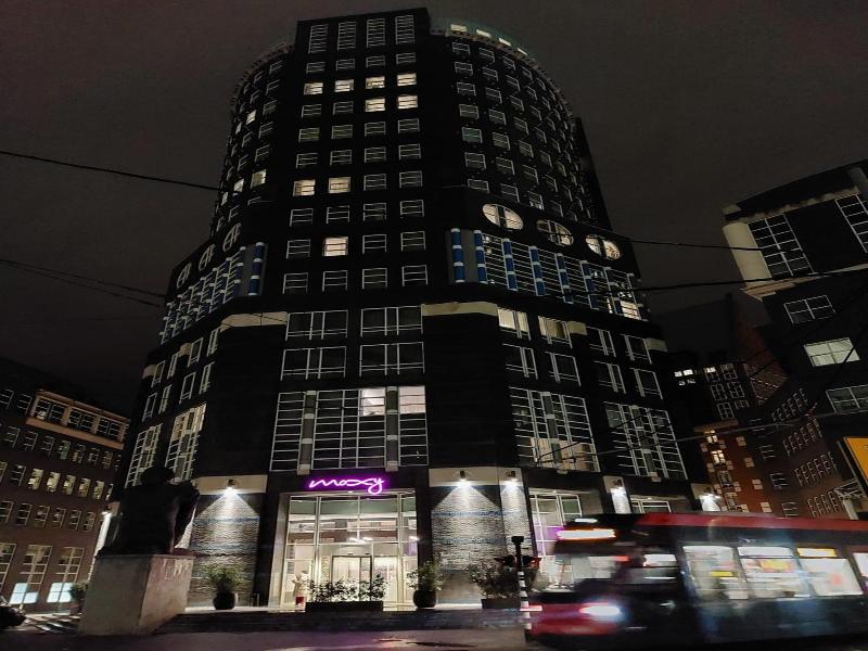 Moxy The Hague image