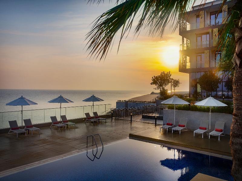 Beach Bay Hotel Mirfa — view