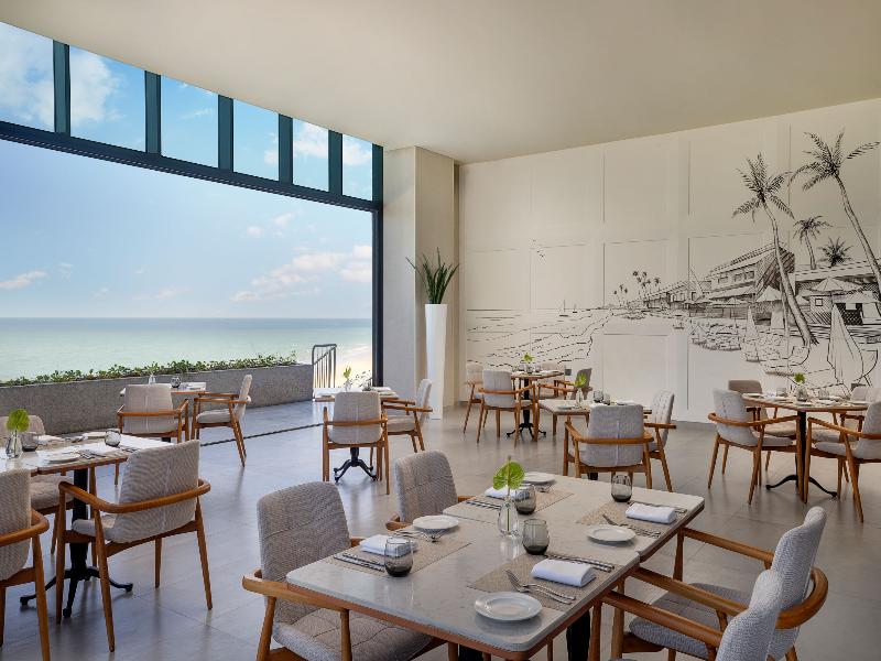Beach Bay Hotel Mirfa image