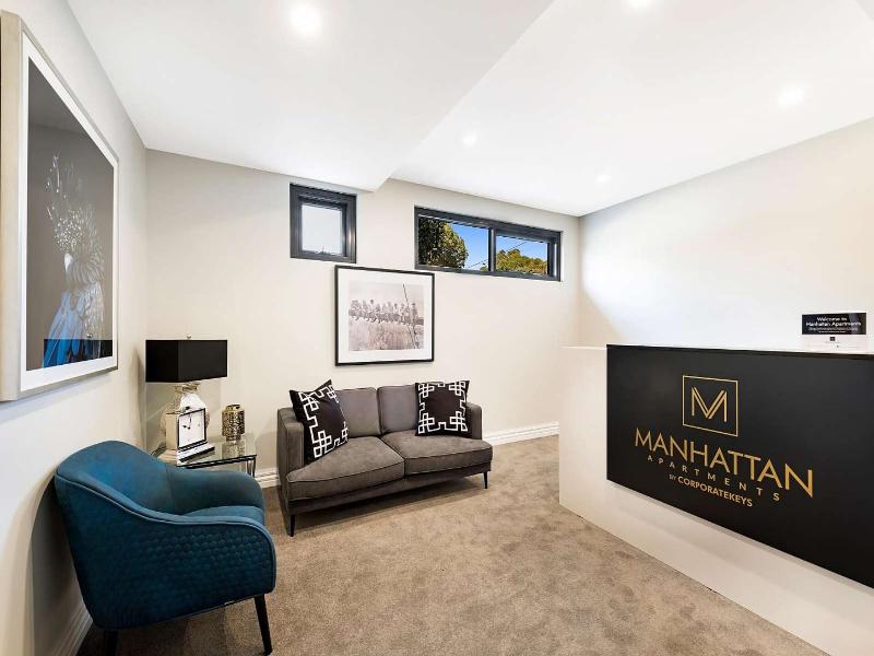 Manhattan Apartments - Notting Hill — view