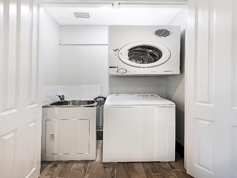 Manhattan Apartments - Notting Hill image