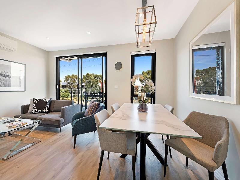 Manhattan Apartments - Notting Hill image
