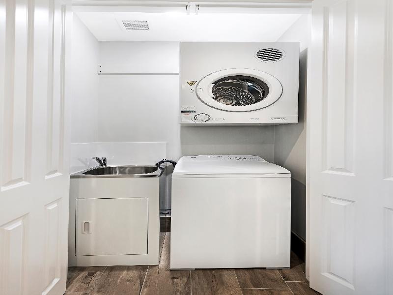 Manhattan Apartments - Notting Hill image