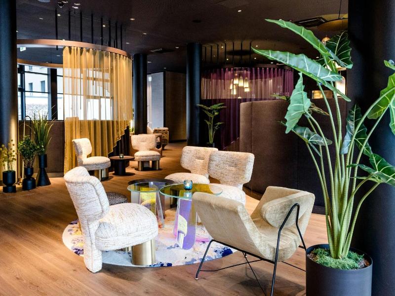 Motel One Frankfurt Messe image